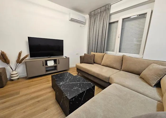 Elois Luxury Apartment